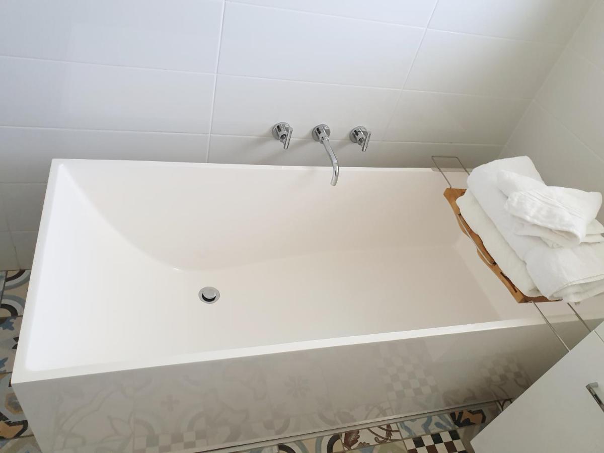 Marazul Best Deal - Stone Bathtub, Wifi, Functional - Mandarins And Lemons When Available Vincentia Extérieur photo